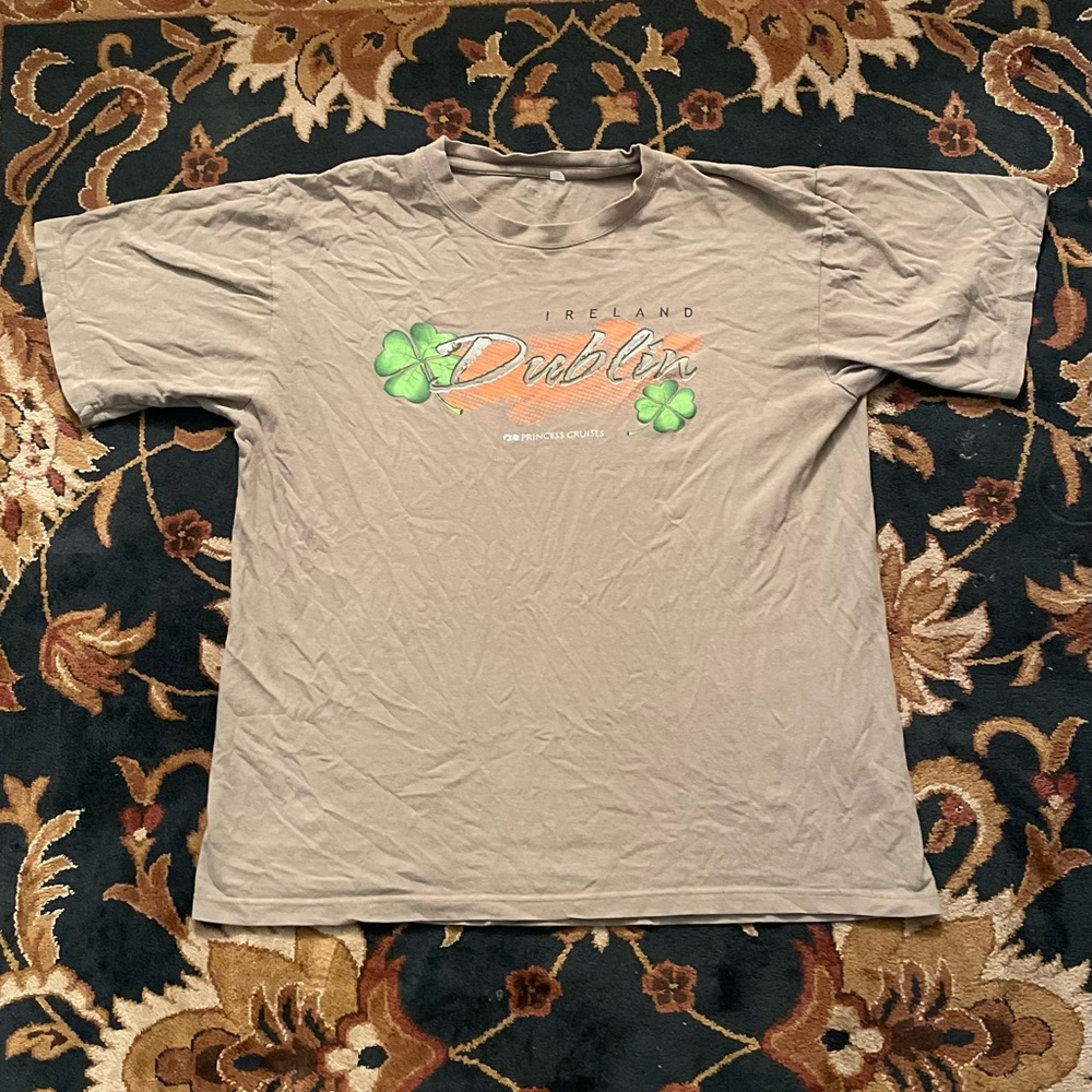 🍀 VTG PRINCESS CRUISES DUBLIN IRELAND CLOVER GRAPHIC BROWN SHORT SLEEVE T-SHIRT